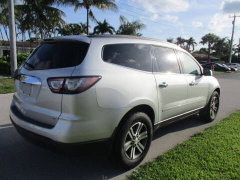 2017 Chevrolet Traverse LT