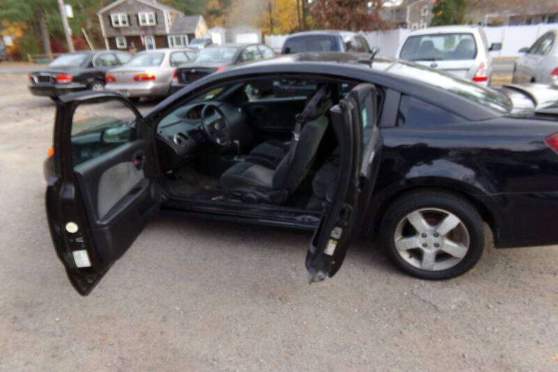 2006 Saturn ION 3 photo 9