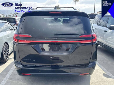 2025 Chrysler Pacifica Limited