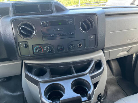 2014 Ford E-Series E-150