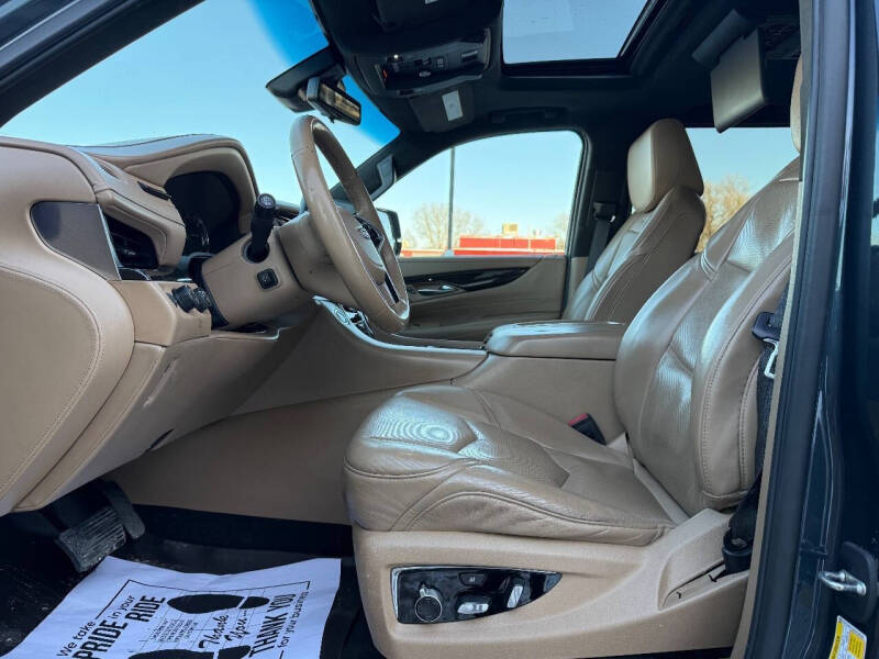 2019 Cadillac Escalade ESV Platinum