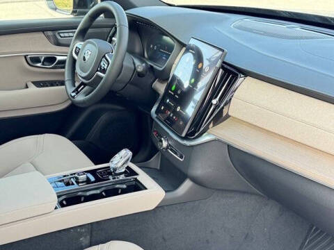 2026 Volvo XC90 T8 Plus 7P