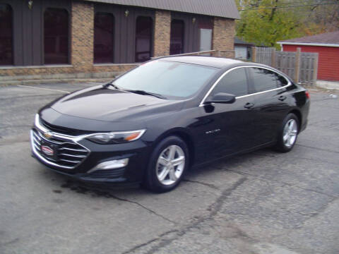 2019 Chevrolet Malibu for sale at Loves Park Auto in Loves Park IL