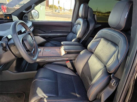 2025 Lincoln Navigator L Black Label