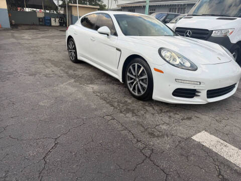 2015 Porsche Panamera