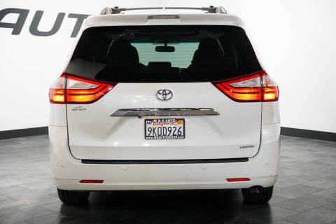 2016 Toyota Sienna