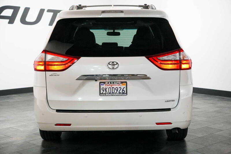 2016 Toyota Sienna
