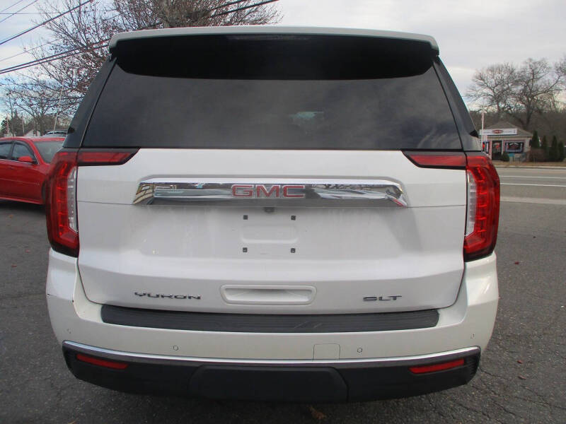 2021 GMC Yukon XL SLT