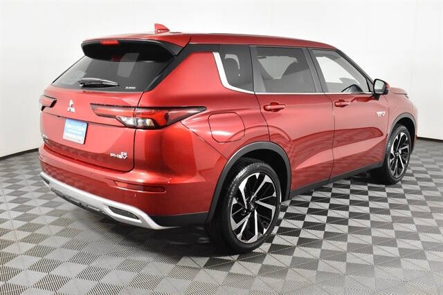 2025 Mitsubishi Outlander PHEV SE