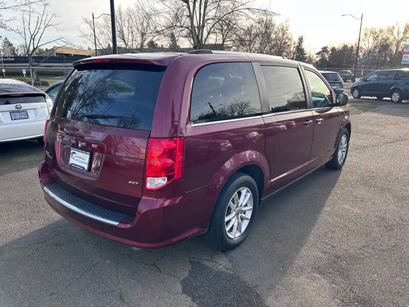 2020 Dodge Grand Caravan SXT
