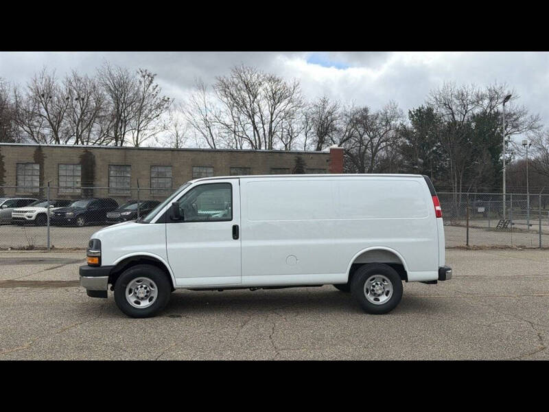 2026 Chevrolet Express 2500