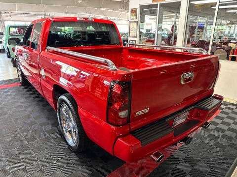 2004 Chevrolet Silverado 1500 SS