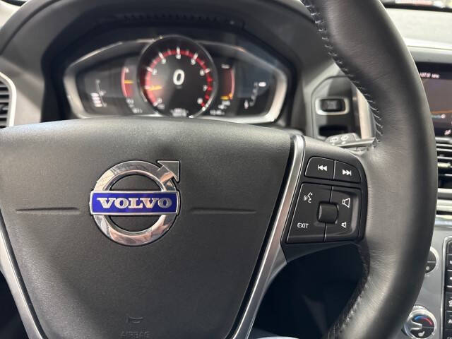 2017 Volvo XC60 T6 Dynamic