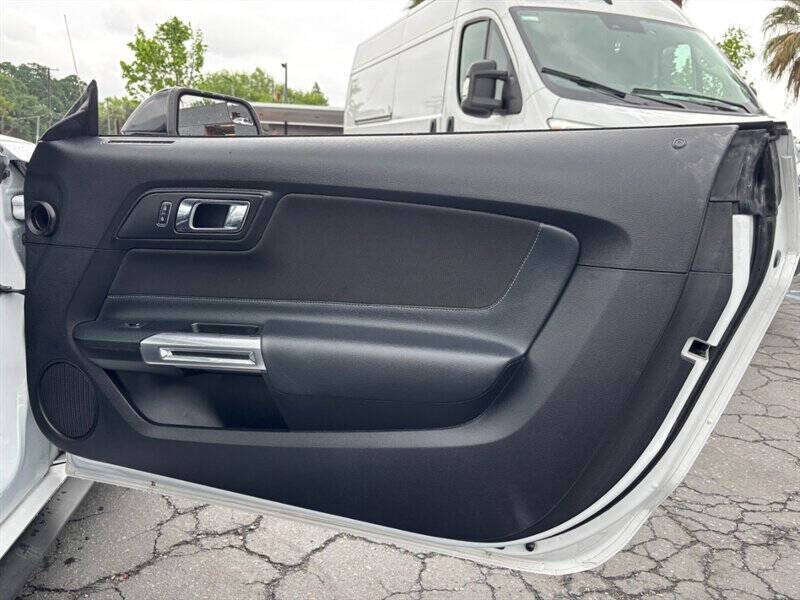 2015 Ford Mustang V6