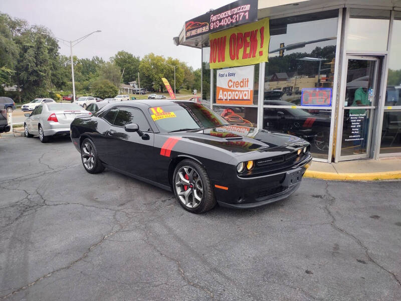 2016 Dodge Challenger SXT Plus