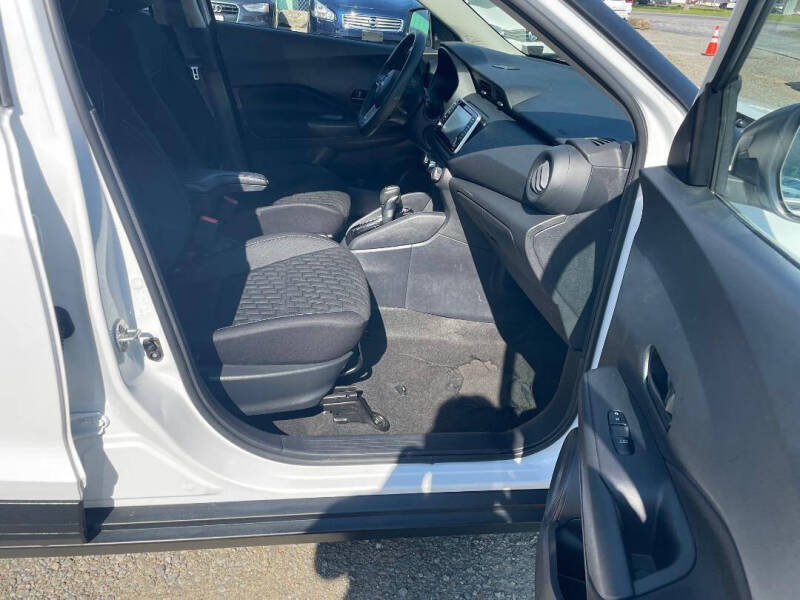 2022 Nissan Kicks S
