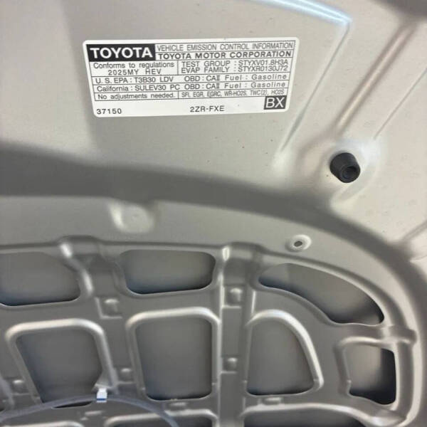 2025 Toyota Corolla Hybrid LE