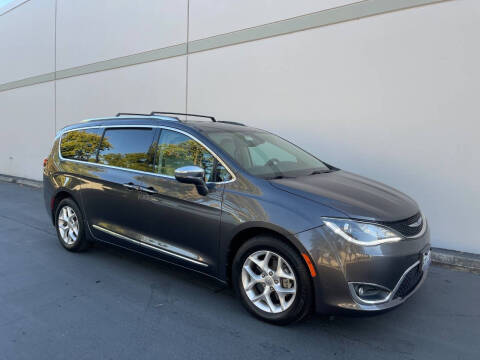 2020 Chrysler Pacifica Limited