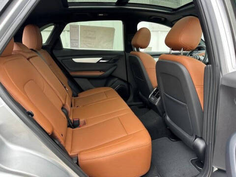 2025 VinFast VF8 Plus