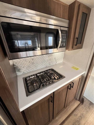 2021 Prime Time RV Lacrosse