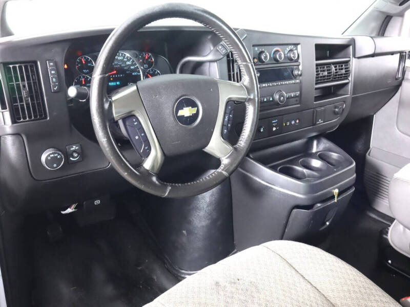 2019 Chevrolet Express 2500
