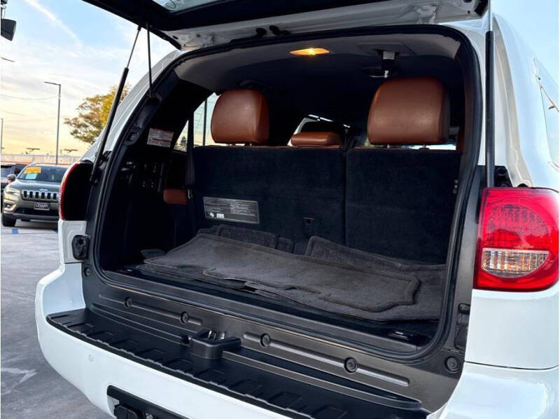 2016 Toyota Sequoia Platinum