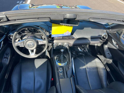 2023 Mazda MX-5 Miata RF Grand Touring