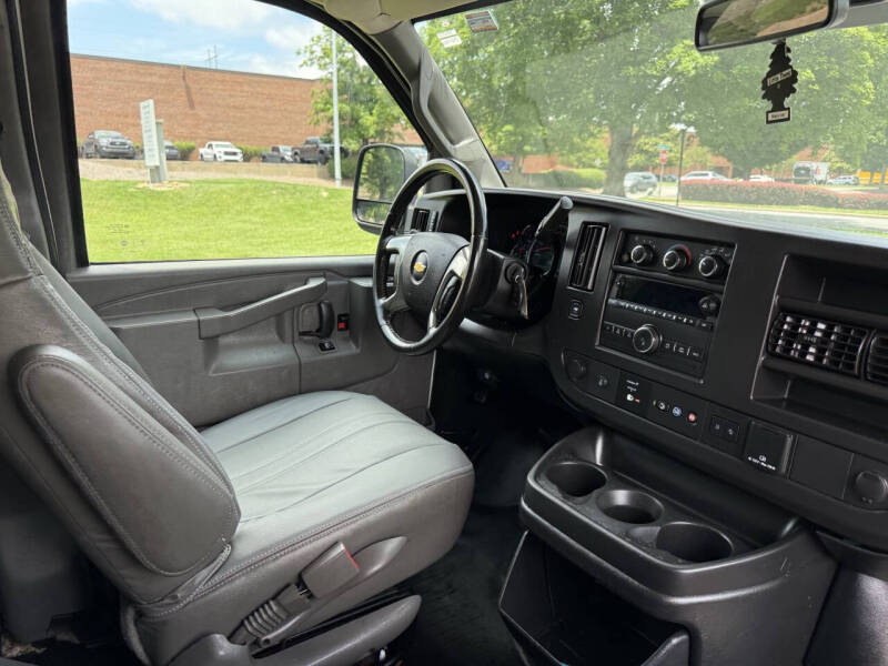 2019 Chevrolet Express 2500
