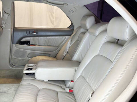 1998 Lexus LS 400
