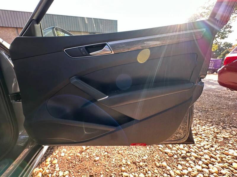 2017 Volkswagen Passat 1.8T SE