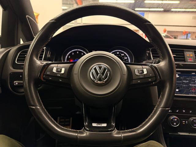 2017 Volkswagen Golf R 4Motion