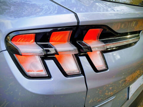 2022 Ford Mustang Mach-E Select