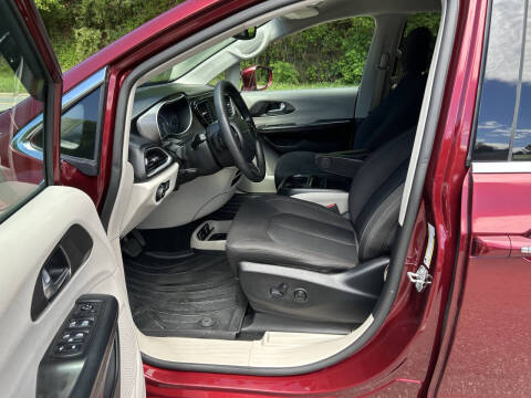 2020 Chrysler Pacifica Touring