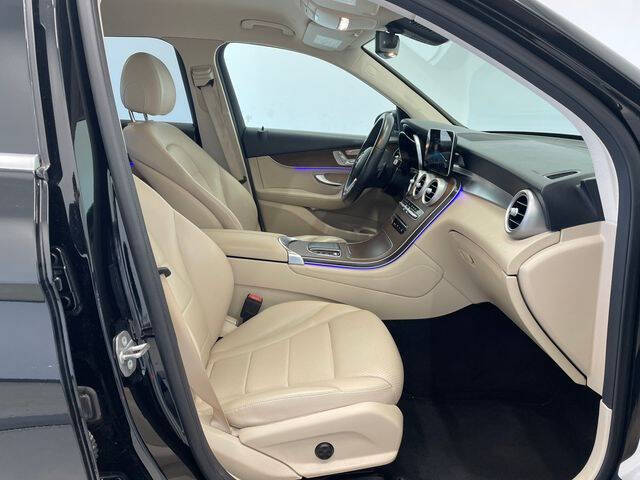 2021 Mercedes-Benz GLC GLC 300