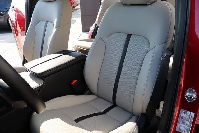 2025 Mazda CX-70 Plug-in Hybrid Premium