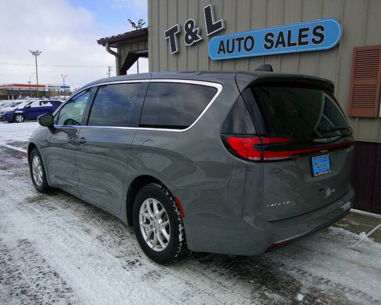 2023 Chrysler Pacifica Touring L