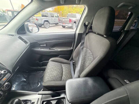 2020 Mitsubishi Outlander Sport ES