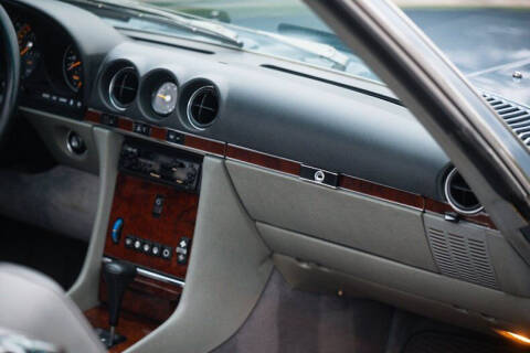 1986 Mercedes-Benz 560-Class 560 SL