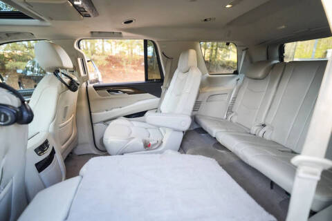 2018 Cadillac Escalade Luxury