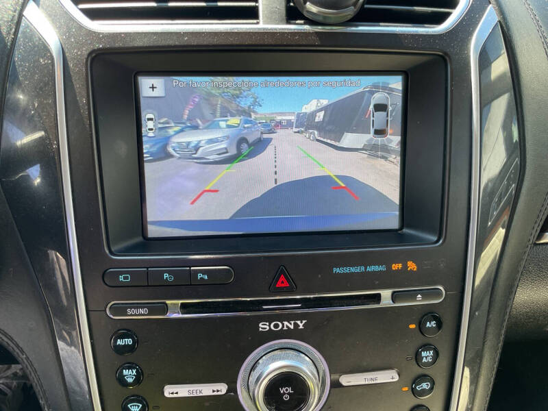 2017 Ford Explorer Platinum