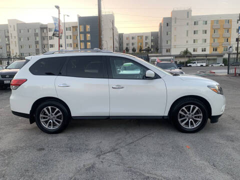 2014 Nissan Pathfinder SV