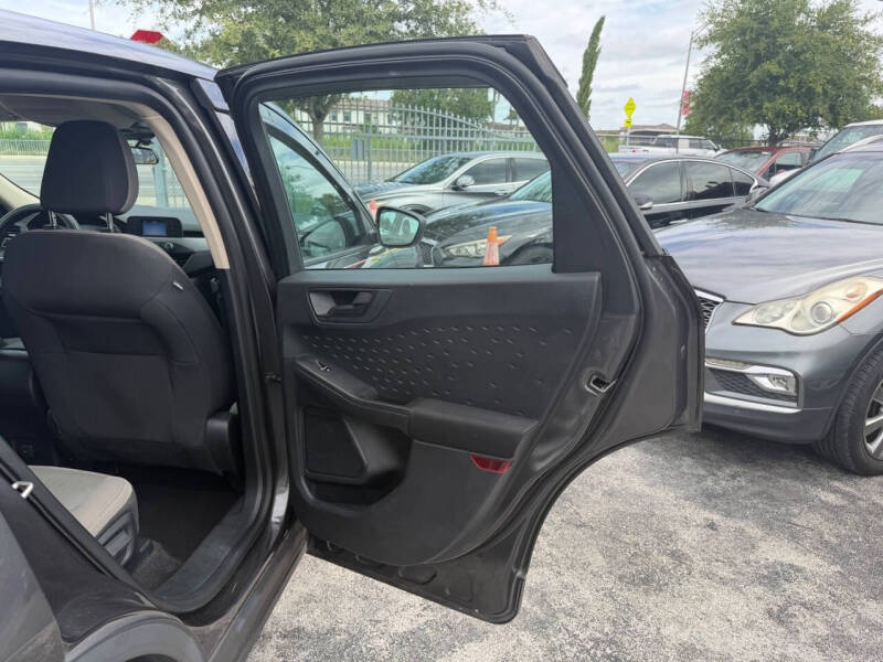 2020 Ford Escape S