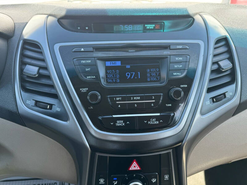 2014 Hyundai Elantra SE