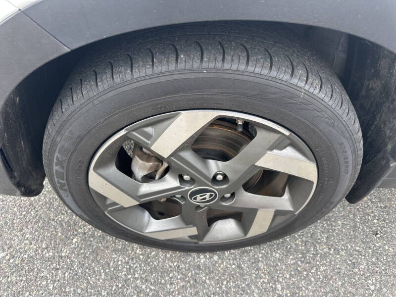 2024 Hyundai Venue SEL