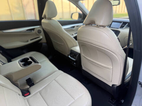 2019 Infiniti QX50 Essential