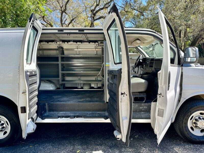 2013 Chevrolet Express  - $18,995