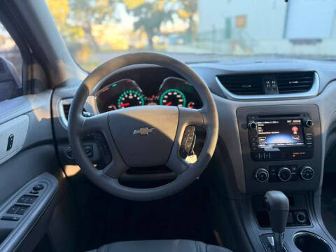 2017 Chevrolet Traverse LS