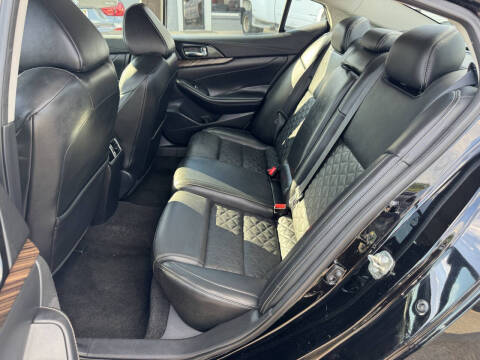 2016 Nissan Maxima Platinum