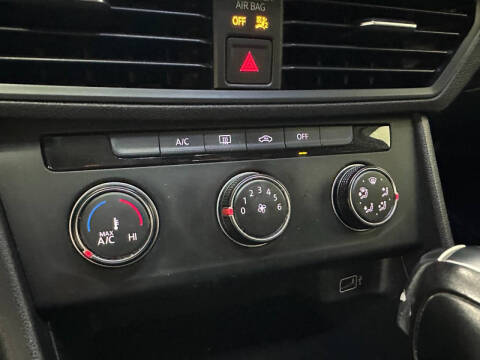 2019 Volkswagen Jetta SE