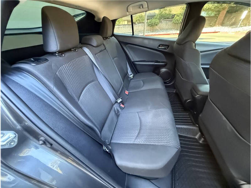 2016 Toyota Prius Two